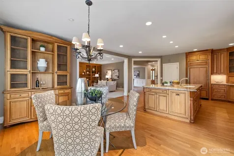 2753 204th Lane NE Sammamish WA 98074