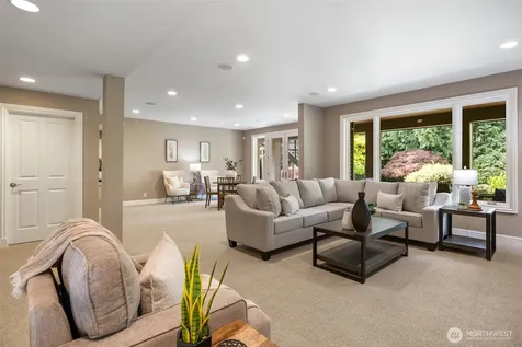 2753 204th Lane NE Sammamish WA 98074