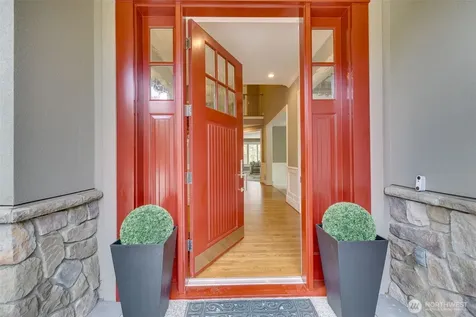 2753 204th Lane NE Sammamish WA 98074