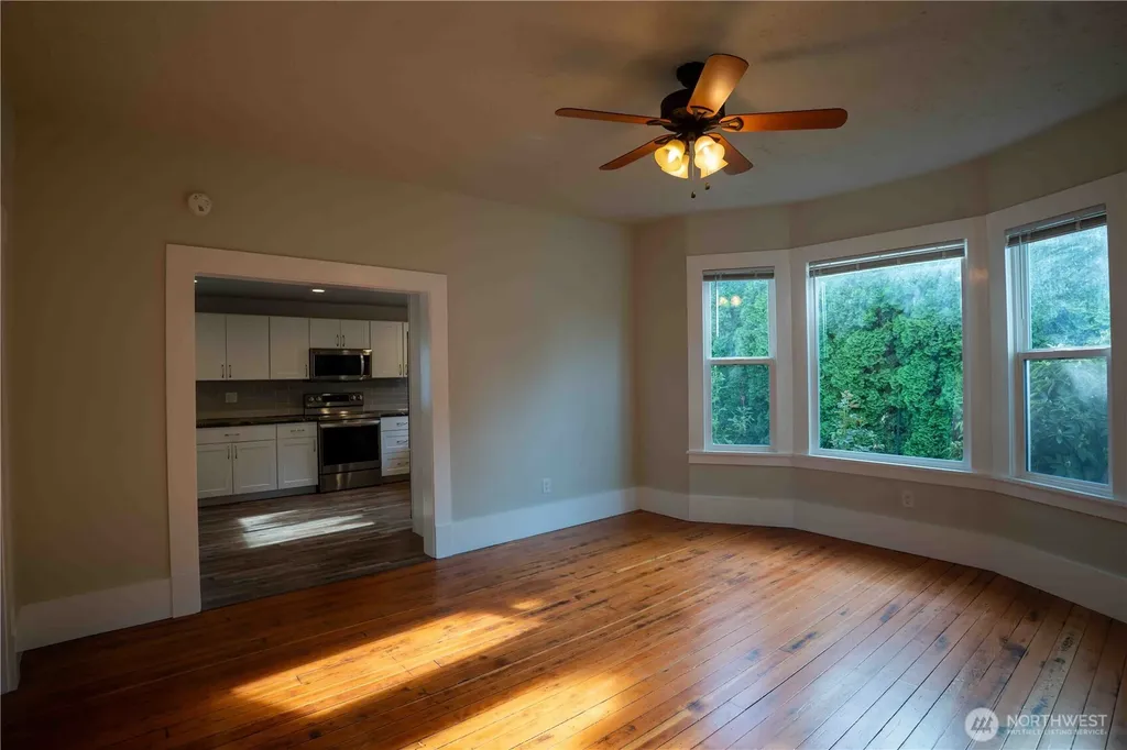 304 Sumas Avenue Sumas WA 98295