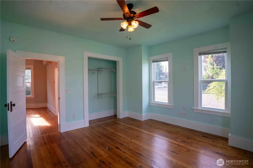 304 Sumas Avenue Sumas WA 98295