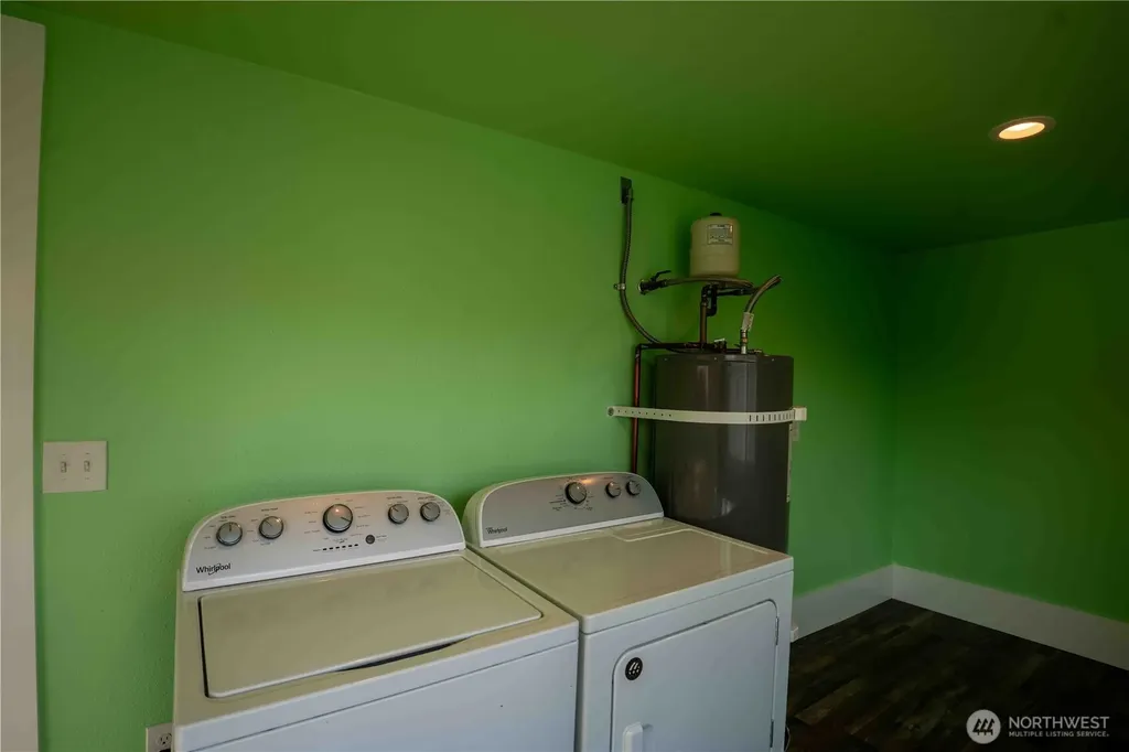 304 Sumas Avenue Sumas WA 98295