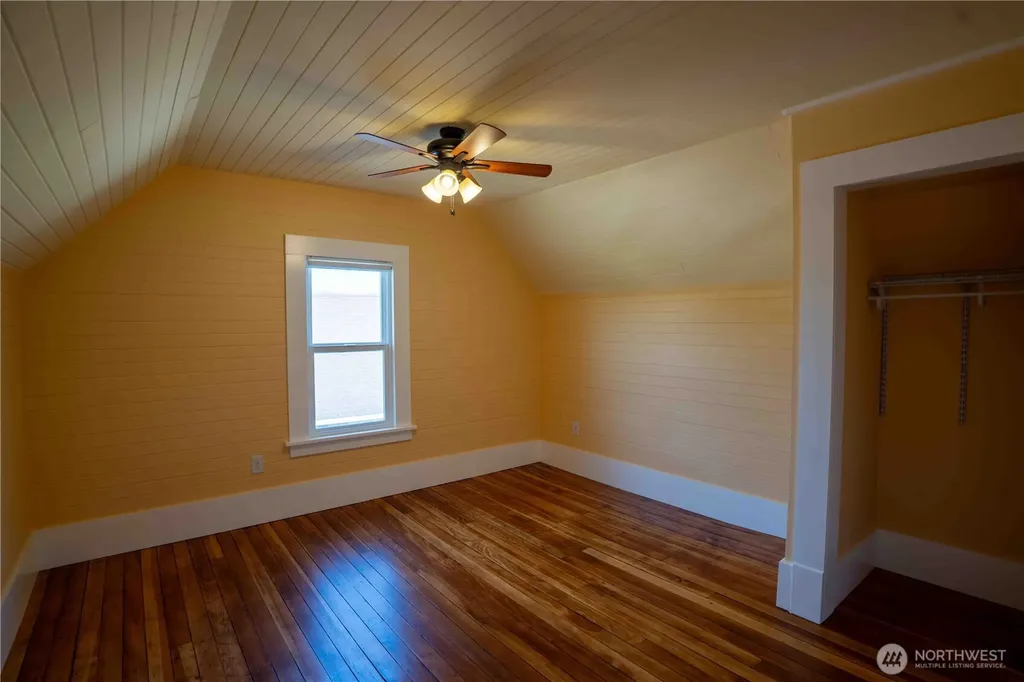 304 Sumas Avenue Sumas WA 98295