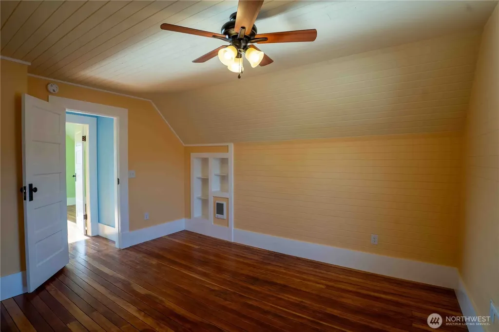 304 Sumas Avenue Sumas WA 98295