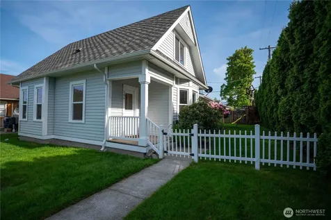 304 Sumas Avenue Sumas WA 98295