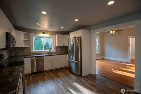 304 Sumas Avenue Sumas WA 98295