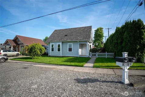 304 Sumas Avenue Sumas WA 98295