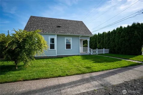 304 Sumas Avenue Sumas WA 98295