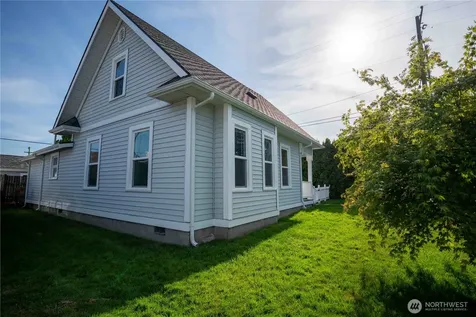 304 Sumas Avenue Sumas WA 98295