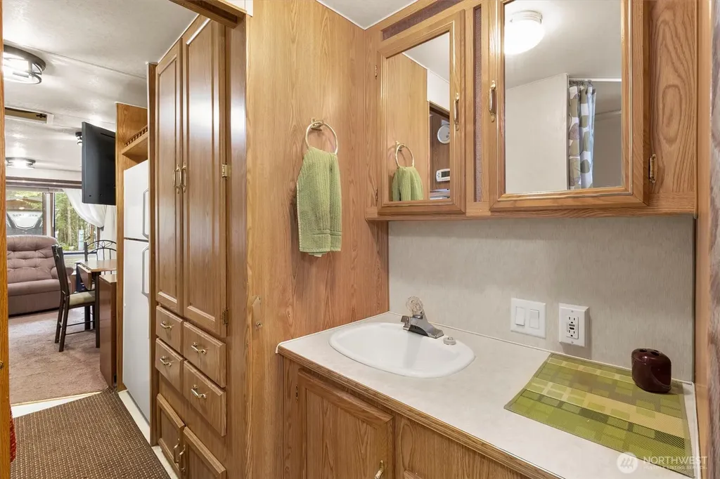 164 Chanterelle Drive Deming WA 98244