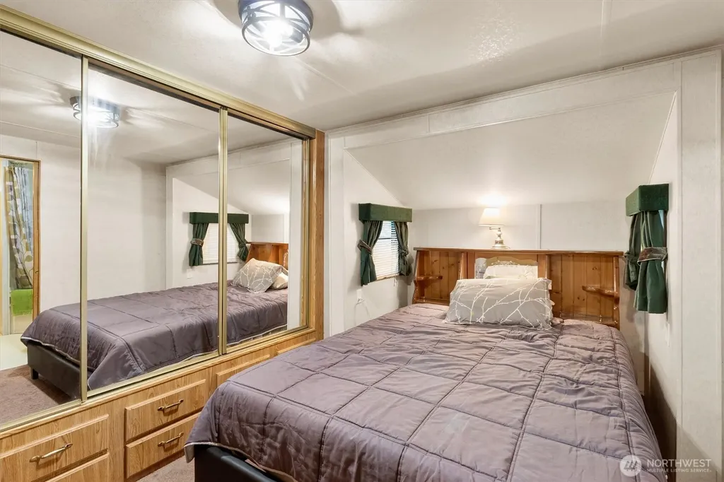 164 Chanterelle Drive Deming WA 98244