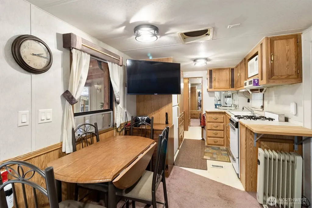 164 Chanterelle Drive Deming WA 98244
