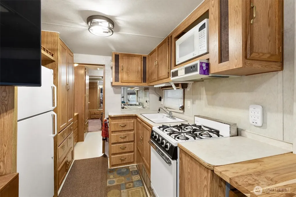 164 Chanterelle Drive Deming WA 98244