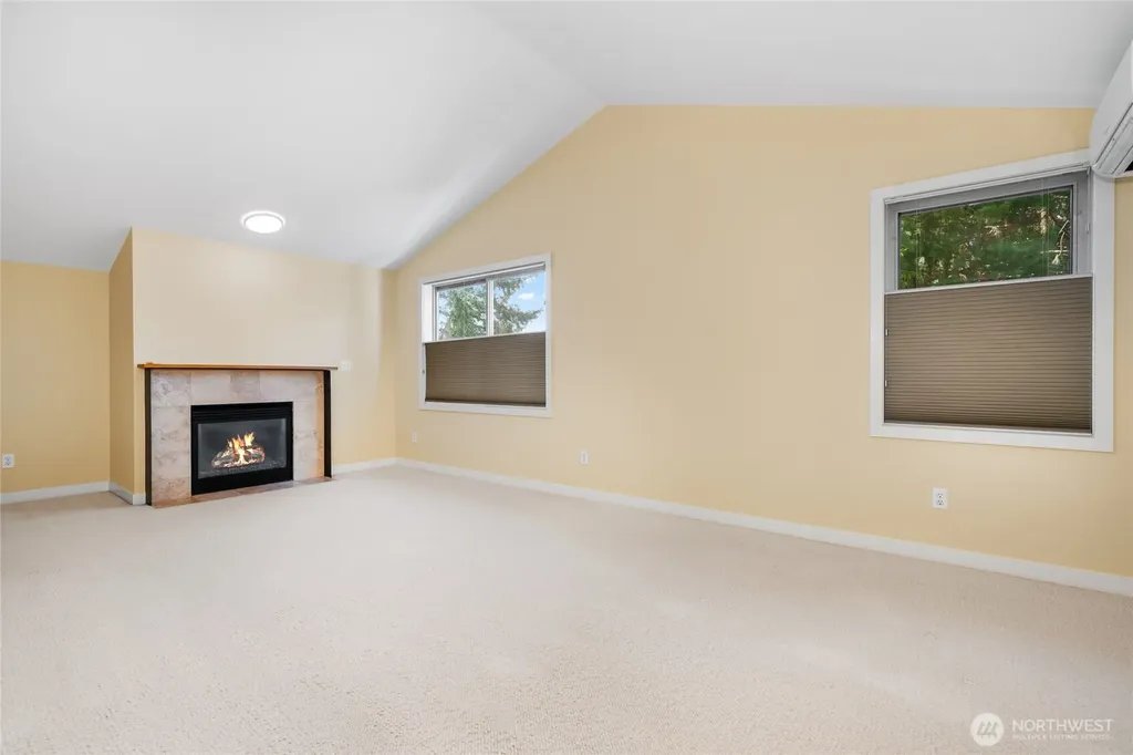 738 N 185th Street Shoreline WA 98133