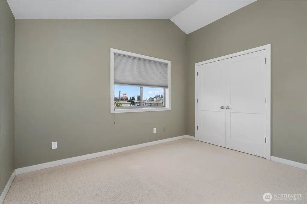 738 N 185th Street Shoreline WA 98133