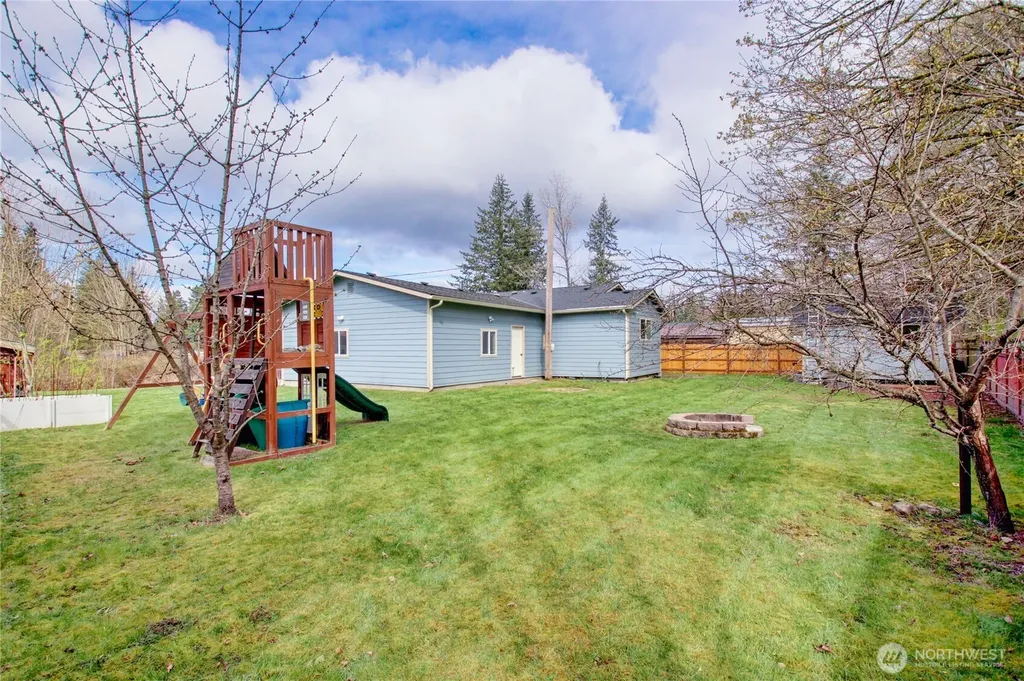 12513 8th Drive NW Marysville WA 98271