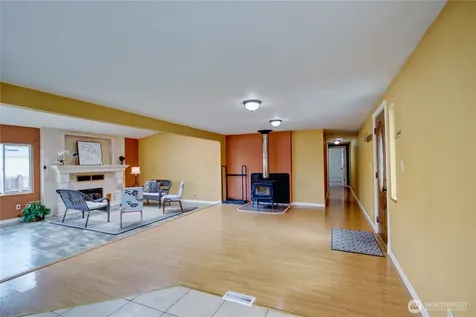 12513 8th Drive NW Marysville WA 98271