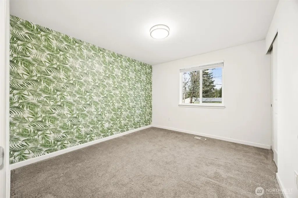 3810 180th St E Tacoma WA 98446