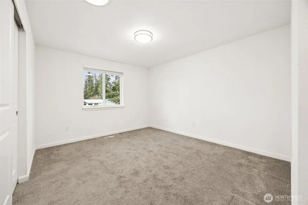 3810 180th St E Tacoma WA 98446