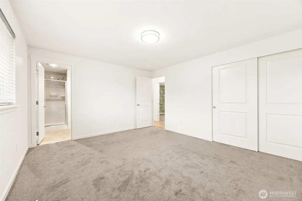 3810 180th St E Tacoma WA 98446