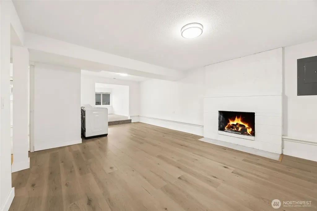 3810 180th St E Tacoma WA 98446