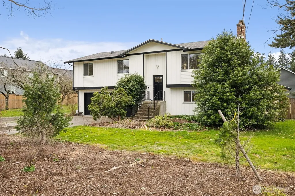 3810 180th St E Tacoma WA 98446