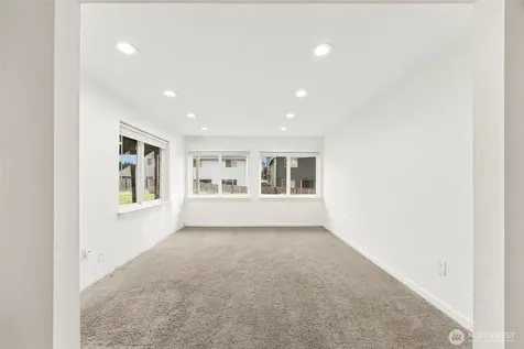 3810 180th St E Tacoma WA 98446