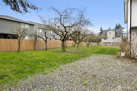 3810 180th St E Tacoma WA 98446