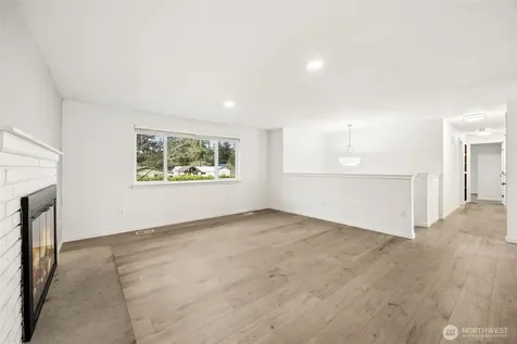 3810 180th St E Tacoma WA 98446