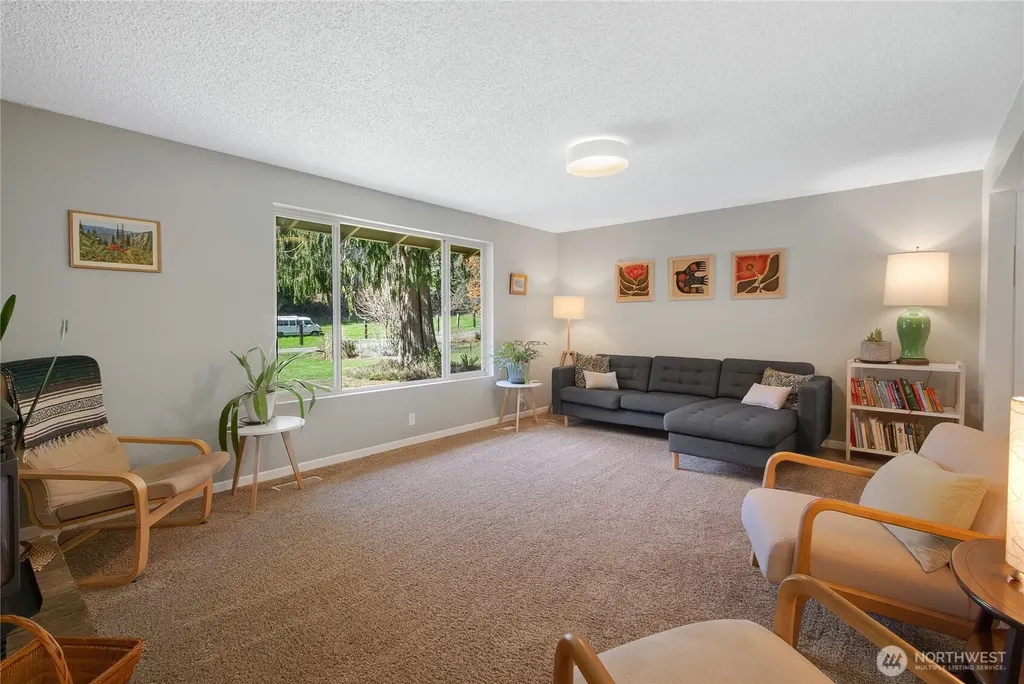 102 Crumb Road Morton WA 98356