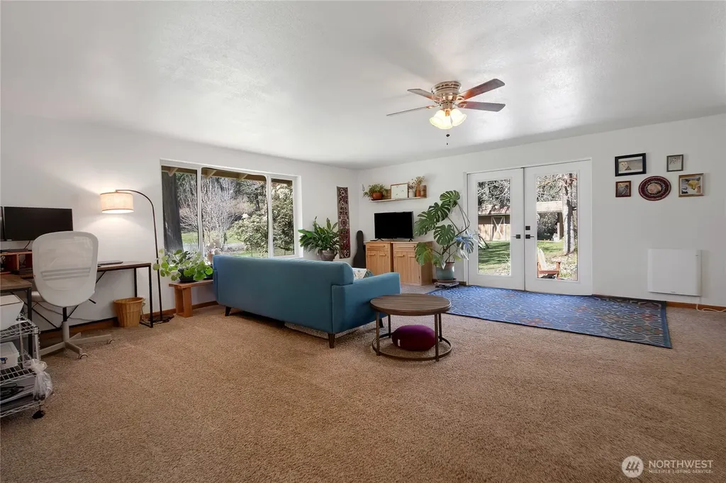 102 Crumb Road Morton WA 98356