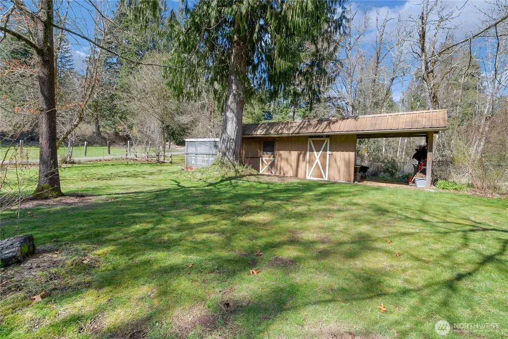 102 Crumb Road Morton WA 98356