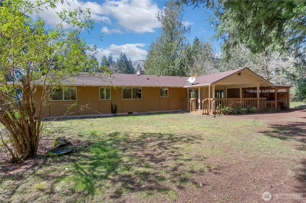 102 Crumb Road Morton WA 98356