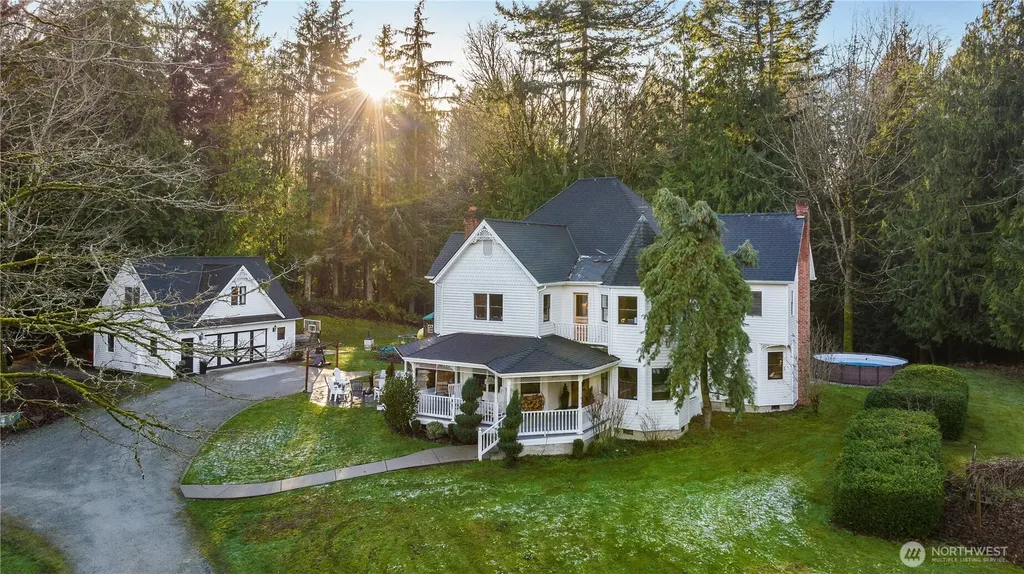 5528 226th Street NW Stanwood WA 98292