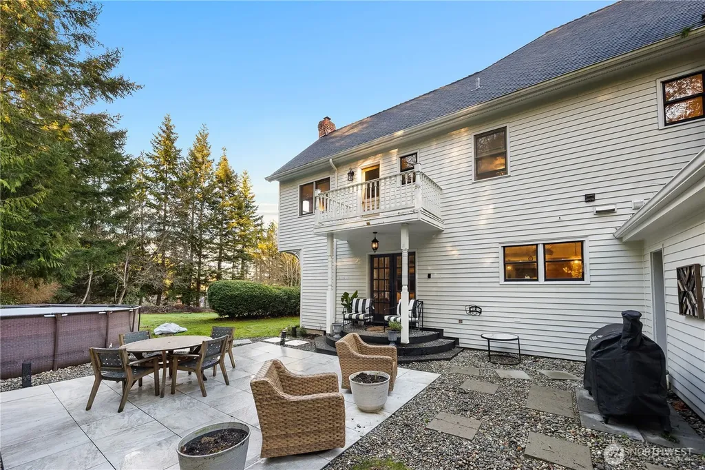 5528 226th Street NW Stanwood WA 98292