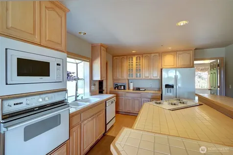 2907 Narrows Place Tacoma WA 98407