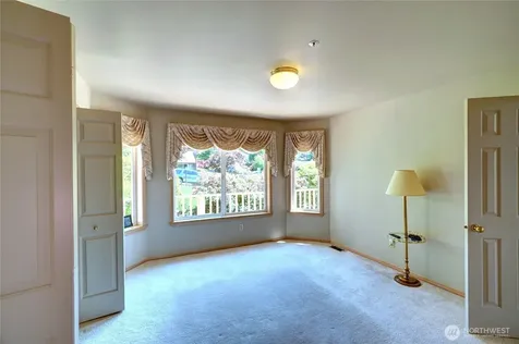 2907 Narrows Place Tacoma WA 98407