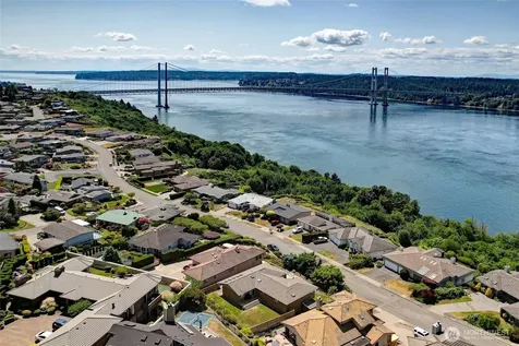 2907 Narrows Place Tacoma WA 98407