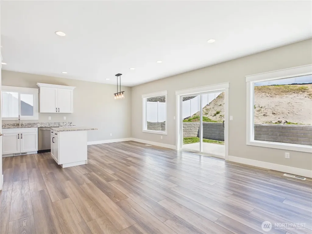 925 N Macaw Avenue East Wenatchee WA 98802