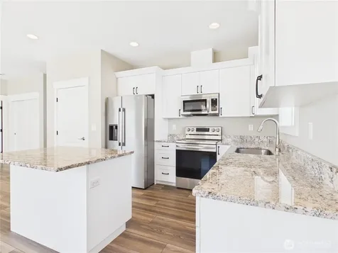 925 N Macaw Avenue East Wenatchee WA 98802