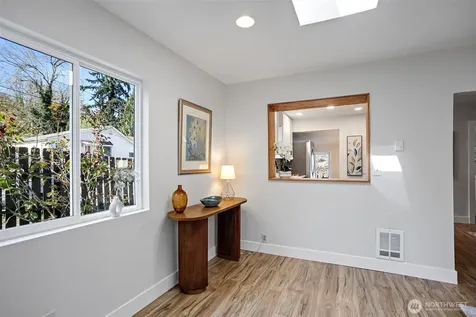 302 S Barton Street Seattle WA 98108