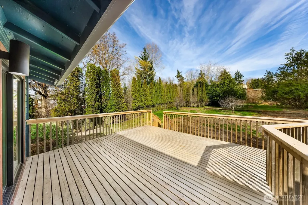 2832 St Clair Bellingham WA 98226