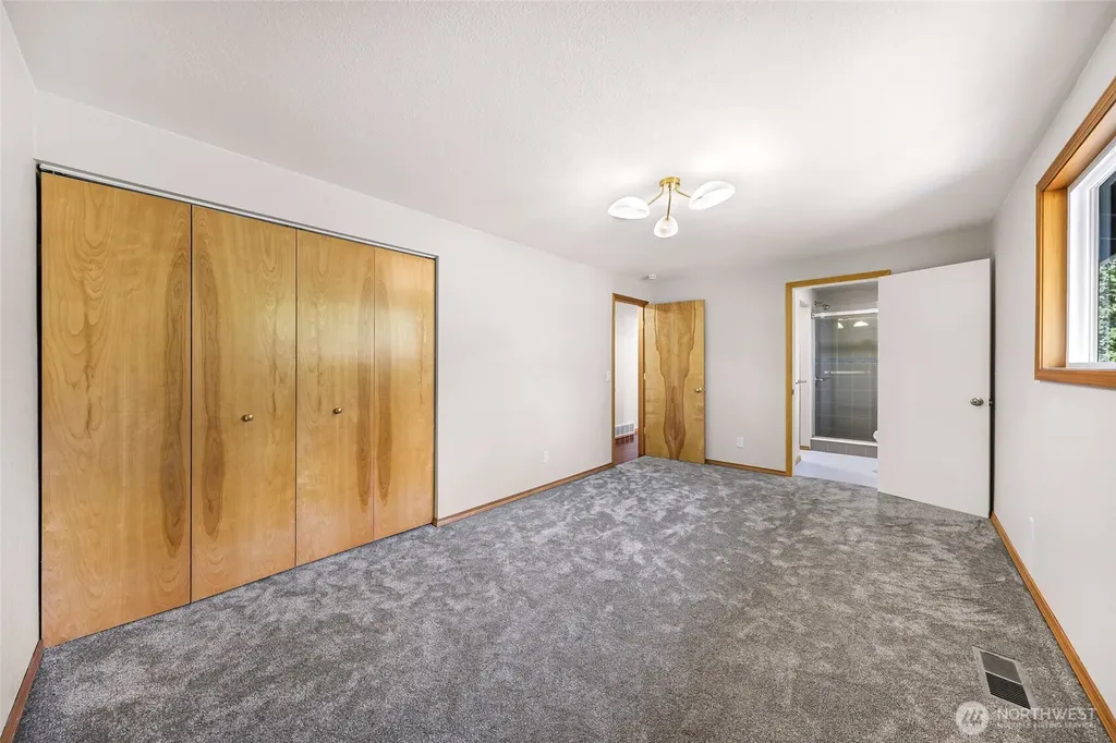 2832 St Clair Bellingham WA 98226