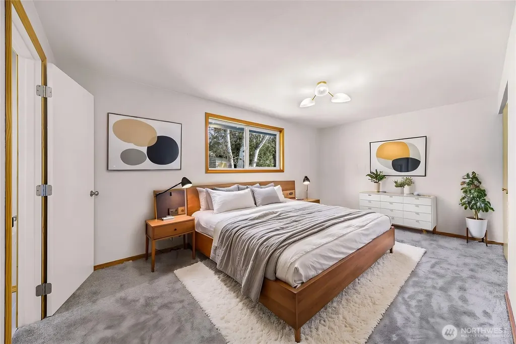 2832 St Clair Bellingham WA 98226
