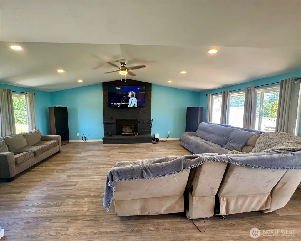 15625 11th Avenue NE Arlington WA 98223