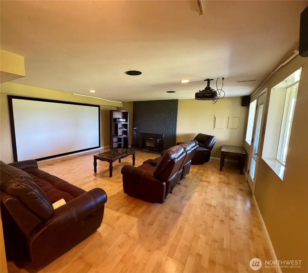 15625 11th Avenue NE Arlington WA 98223
