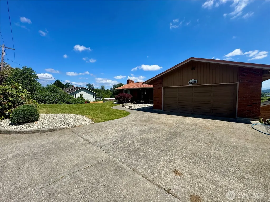 15625 11th Avenue NE Arlington WA 98223
