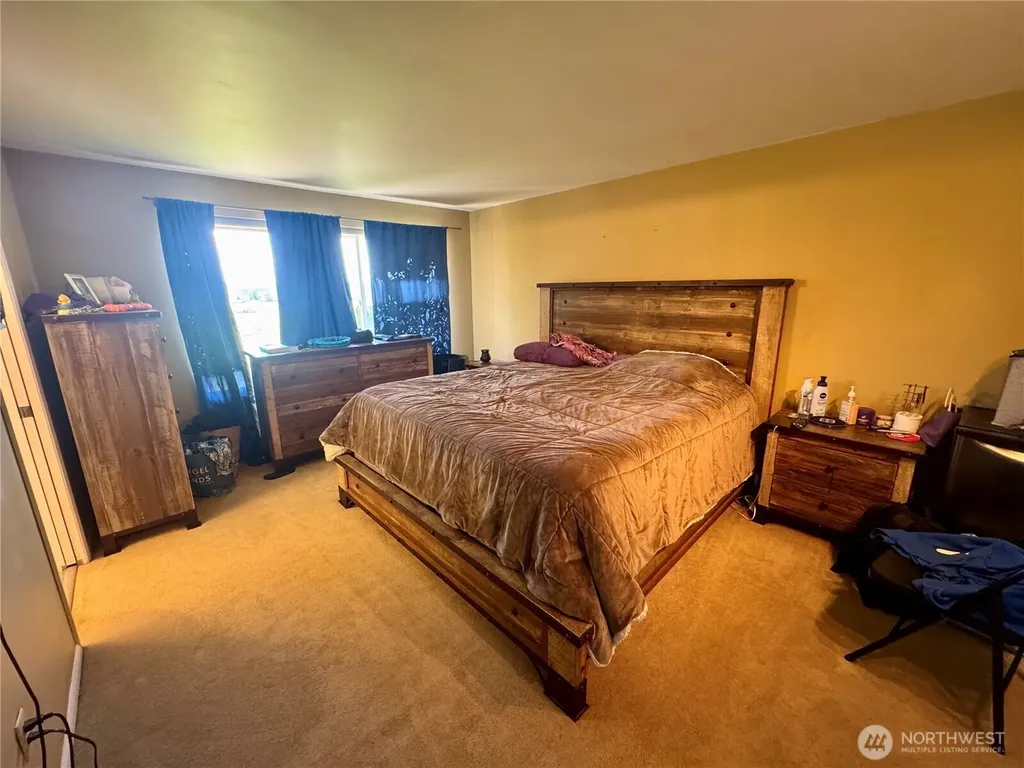 15625 11th Avenue NE Arlington WA 98223