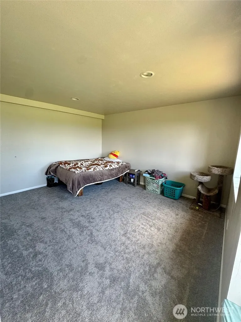15625 11th Avenue NE Arlington WA 98223