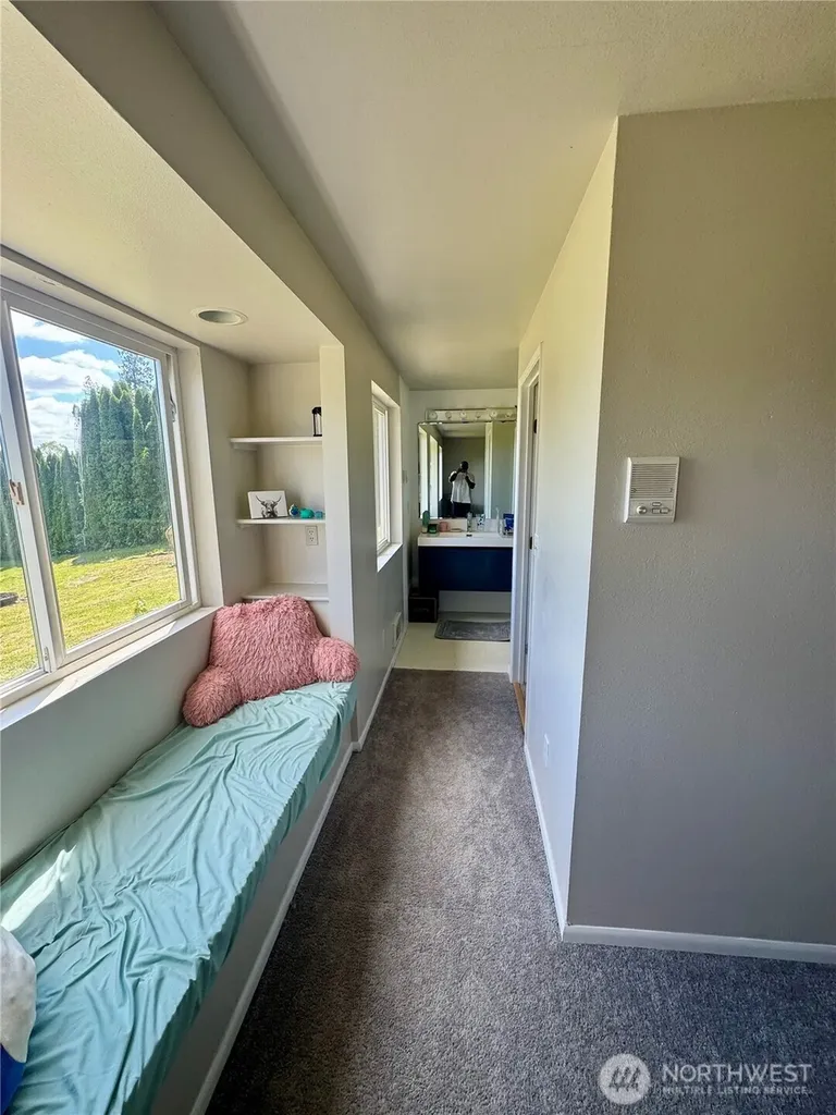 15625 11th Avenue NE Arlington WA 98223